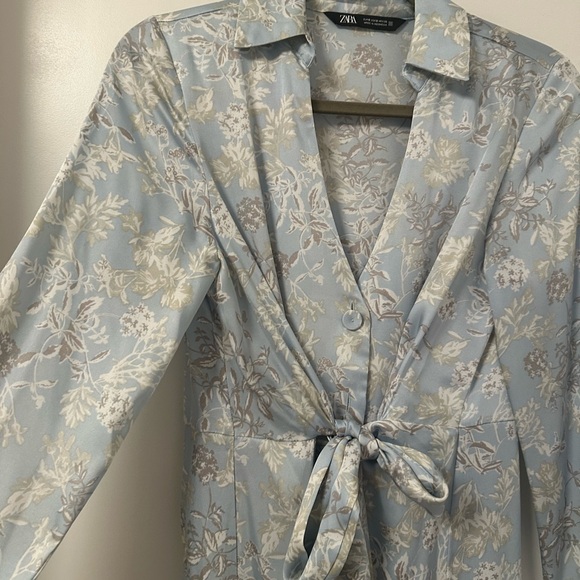 Blue Cream Floral Shirt Dress with Notched Collar - Picture 3 of 6